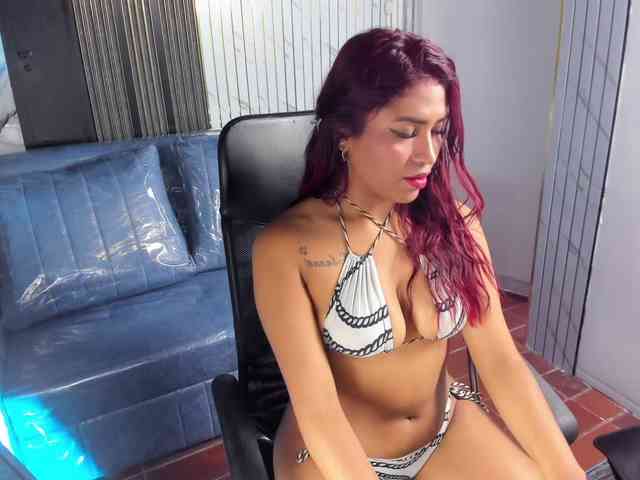 ChloeLombardi webcam