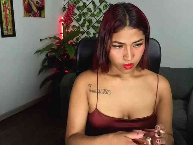 ChloeLombardi webcam