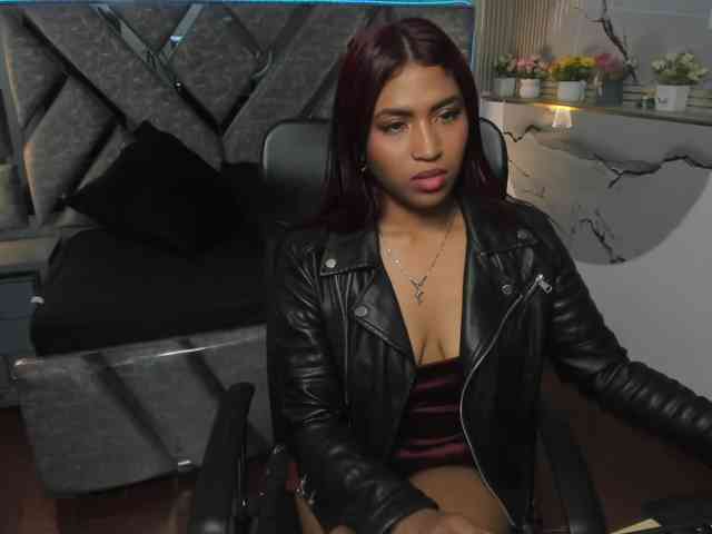 ChloeLombardi webcam