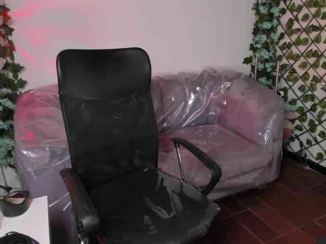 ChloeLombardi webcam