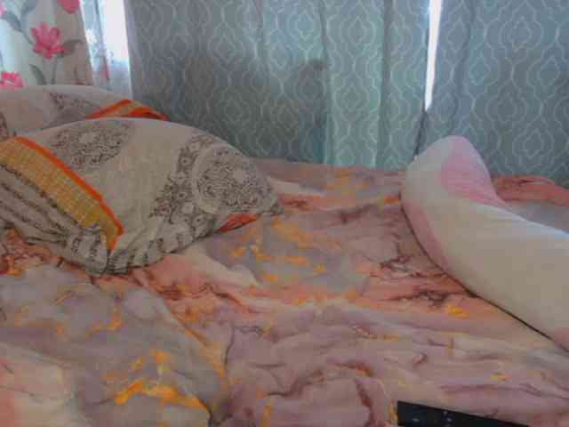 AnnmarieGuastella webcam