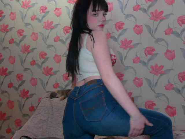 AnnmarieGuastella webcam