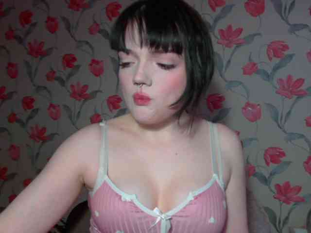 AnnmarieGuastella webcam