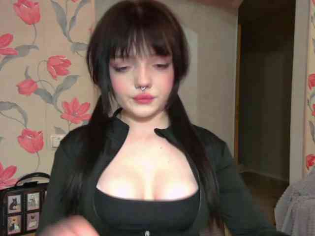 Model: AnnmarieGuastella