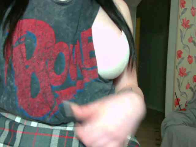 AnnmarieGuastella webcam
