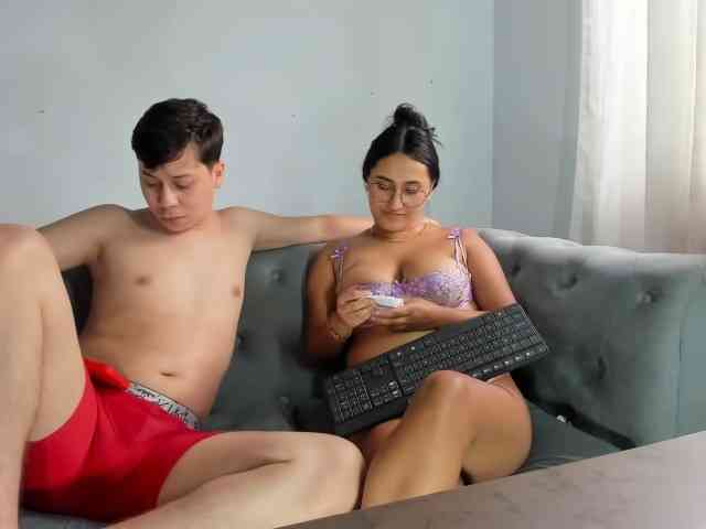 santi-and-camila webcam