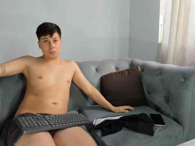 santi-and-camila Sex Cam Show