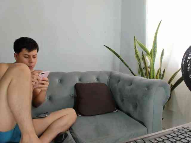 santi-and-camila webcam