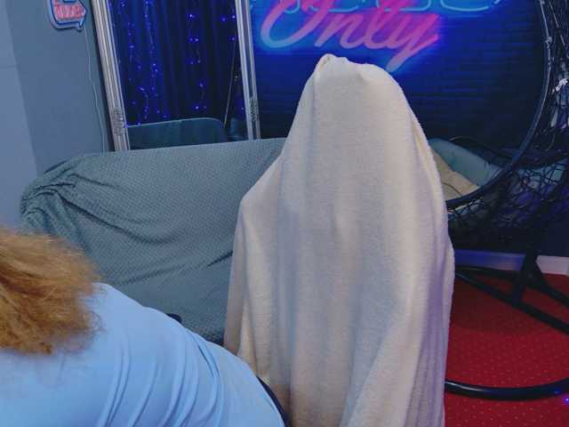 KarinaNoire live cam preview