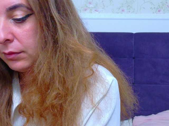 KarinaNoire live cam on BongaCams