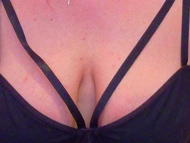 KarinaNoire live cam