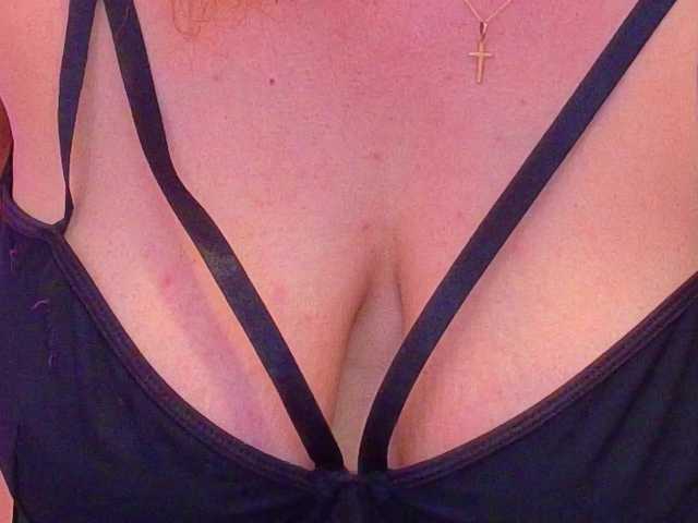 KarinaNoire live webcam show