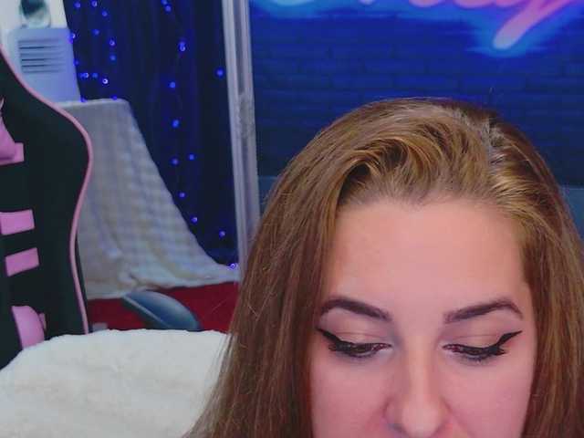 KarinaNoire live cam