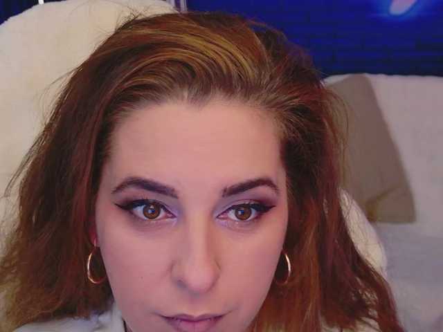 KarinaNoire live cam on BongaCams