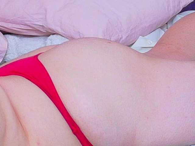 KarinaNoire live cam on BongaCams