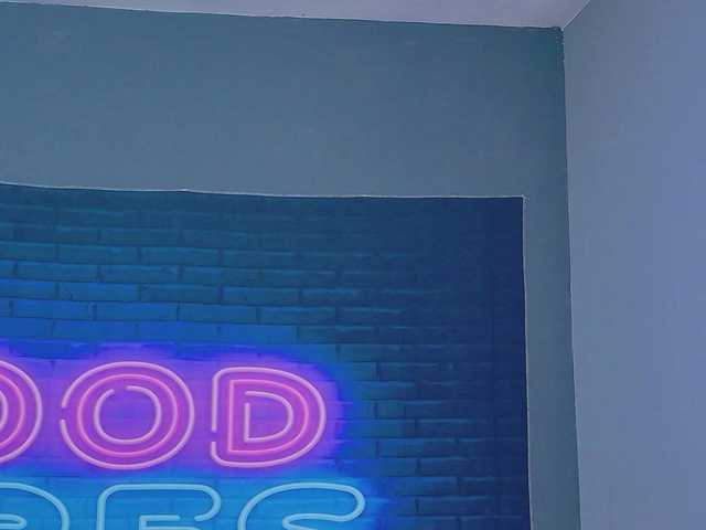 KarinaNoire live cam on BongaCams