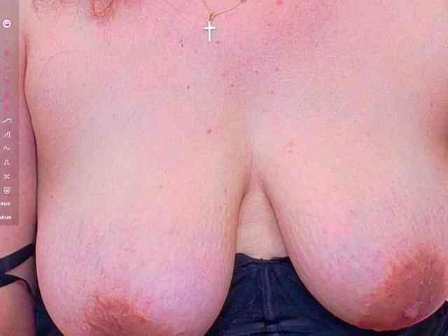 KarinaNoire webcam