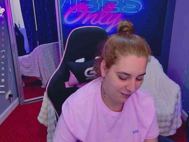 KarinaNoire webcam
