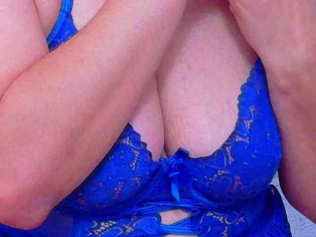 KarinaNoire webcam