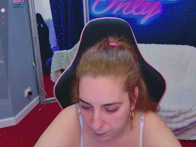 KarinaNoire webcam