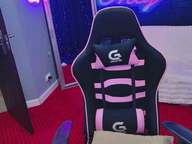 KarinaNoire webcam