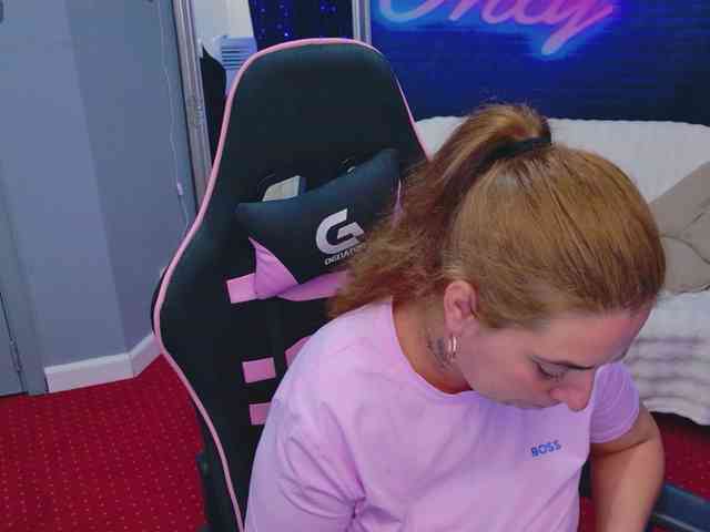 KarinaNoire webcam