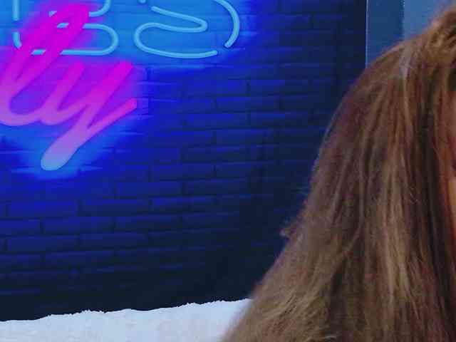 KarinaNoire webcam