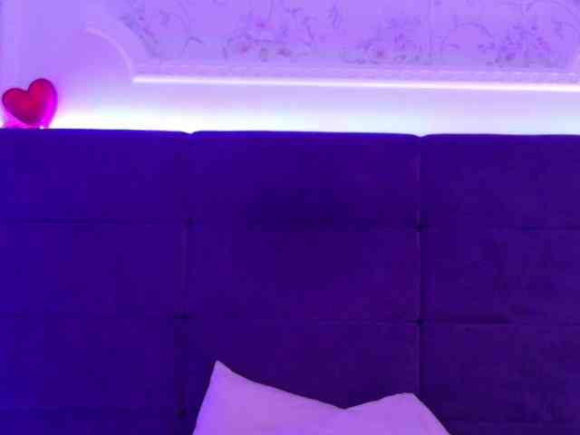 KarinaNoire webcam