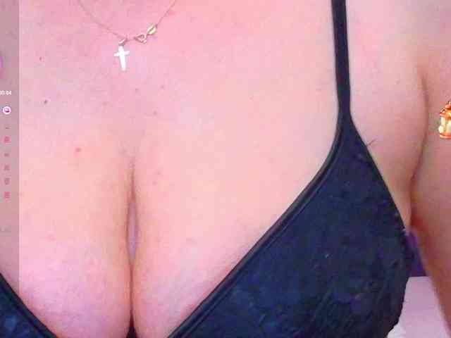 KarinaNoire webcam