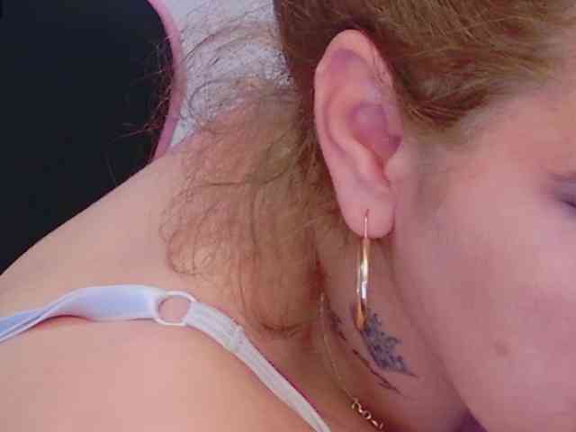 KarinaNoire webcam