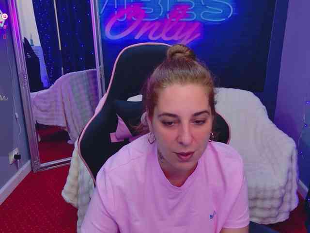 KarinaNoire KarinaNoire