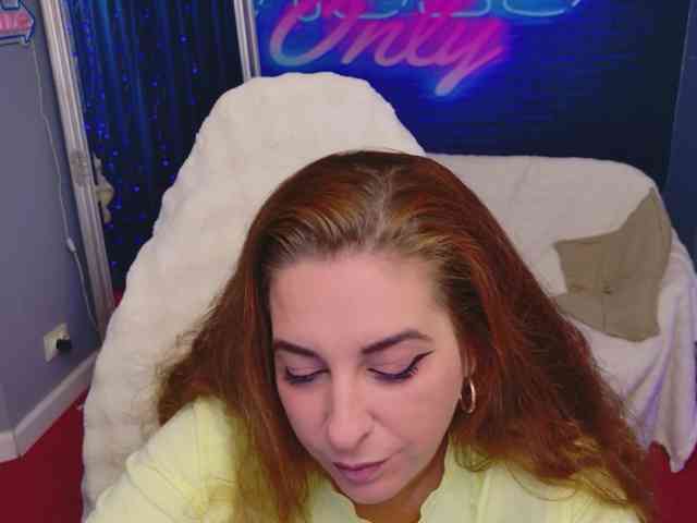 KarinaNoire webcam