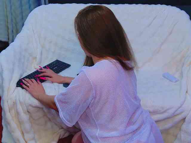 KarinaNoire webcam