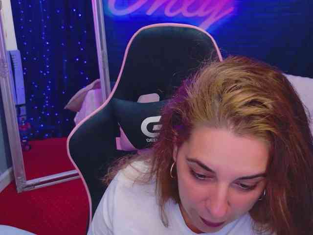 KarinaNoire webcam