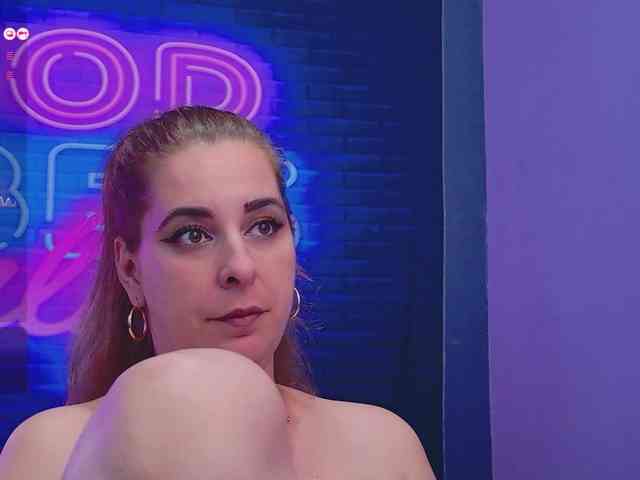 KarinaNoire webcam