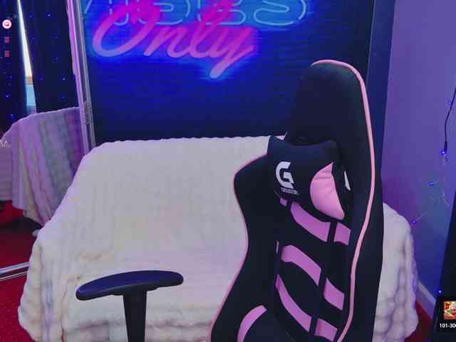 KarinaNoire webcam