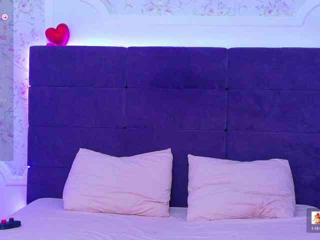 KarinaNoire webcam