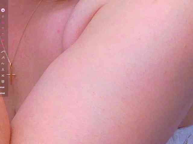 KarinaNoire webcam