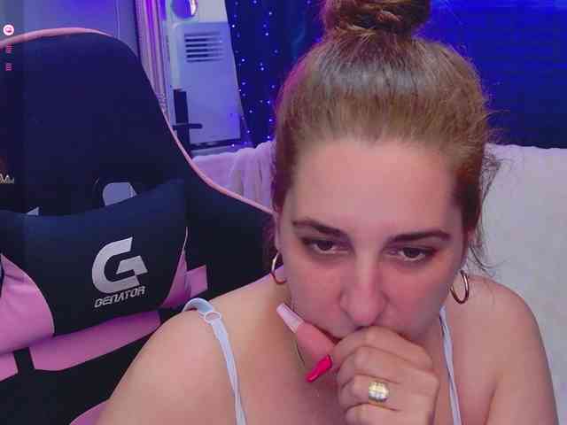 KarinaNoire webcam