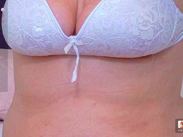 KarinaNoire webcam