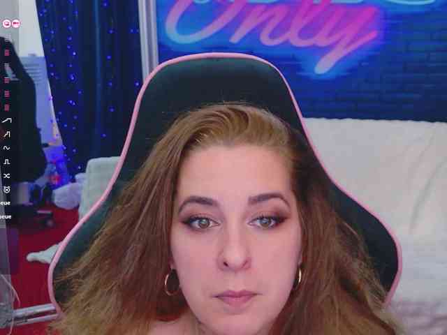 KarinaNoire webcam