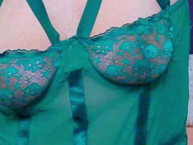 KarinaNoire webcam