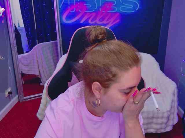 KarinaNoire webcam