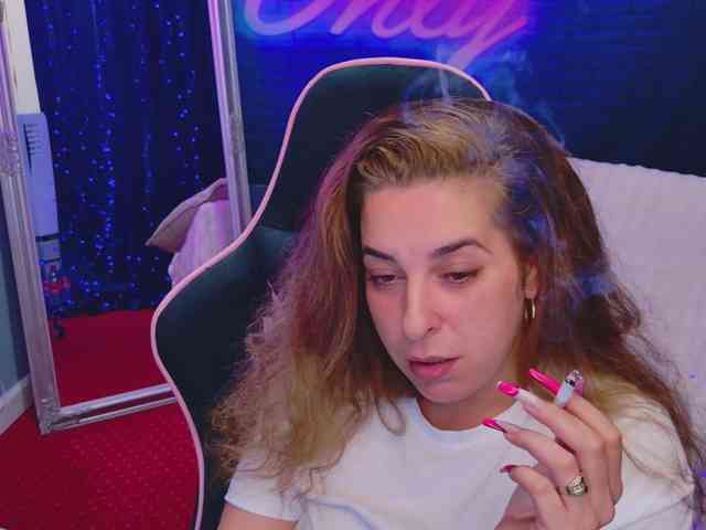 KarinaNoire webcam