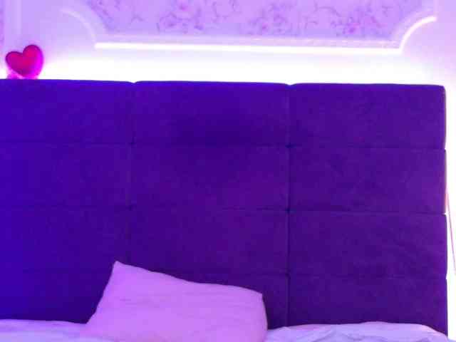 KarinaNoire webcam