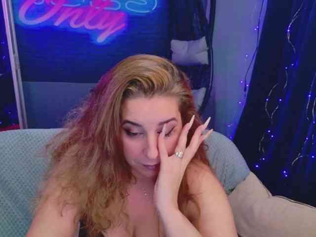 KarinaNoire webcam