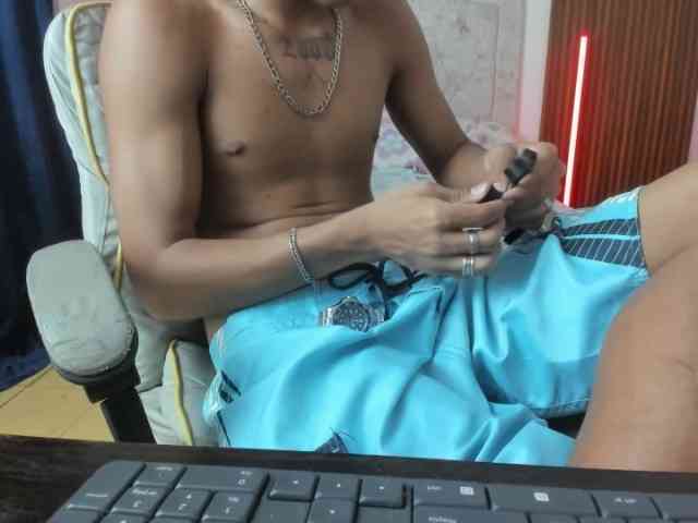 juan-mhata Sex Cam Show
