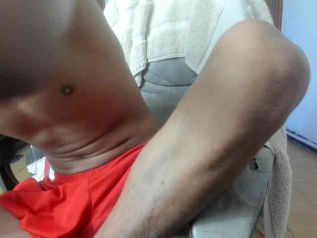 juan-mhata Live Webcam on BongaCams