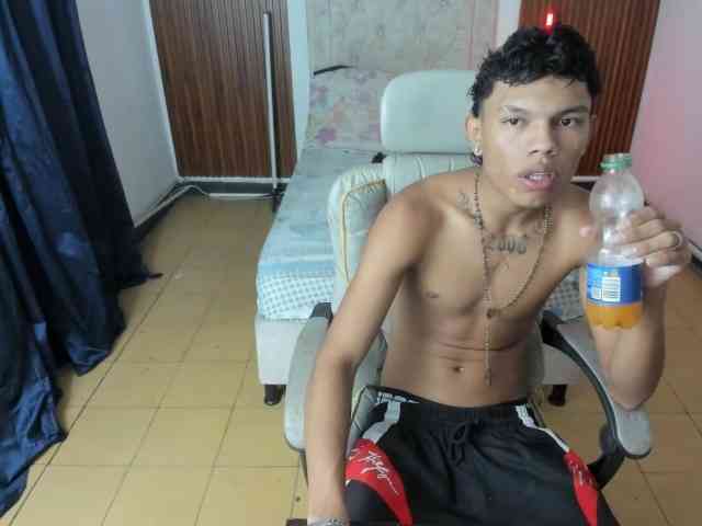 juan-mhata Sex Cam Show