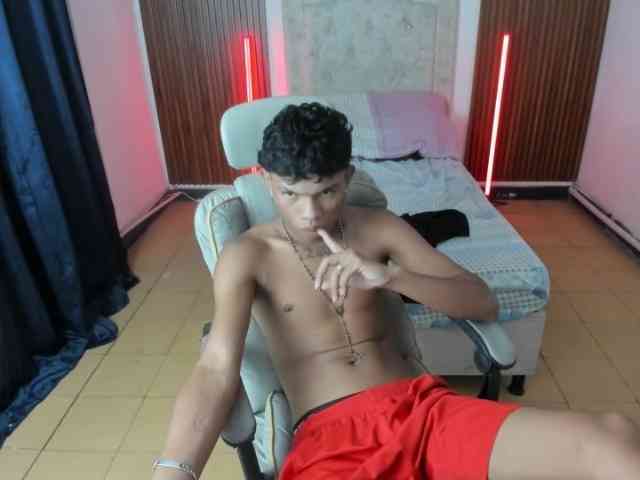 juan-mhata Sex Cam Show